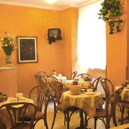 Ξενοδοχείο Kent 3*